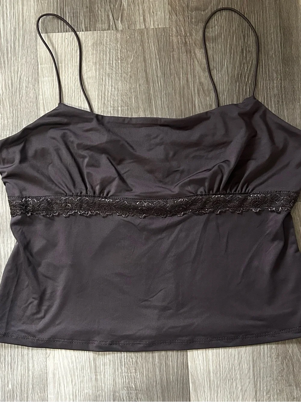 ❤️5 FOR $25❤️ Brown Satin Look Cropped Cami Lace Trim Spaghetti Strap Size M - Picture 2 of 9